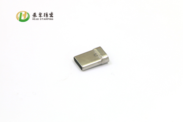 USB Type-C公頭端子